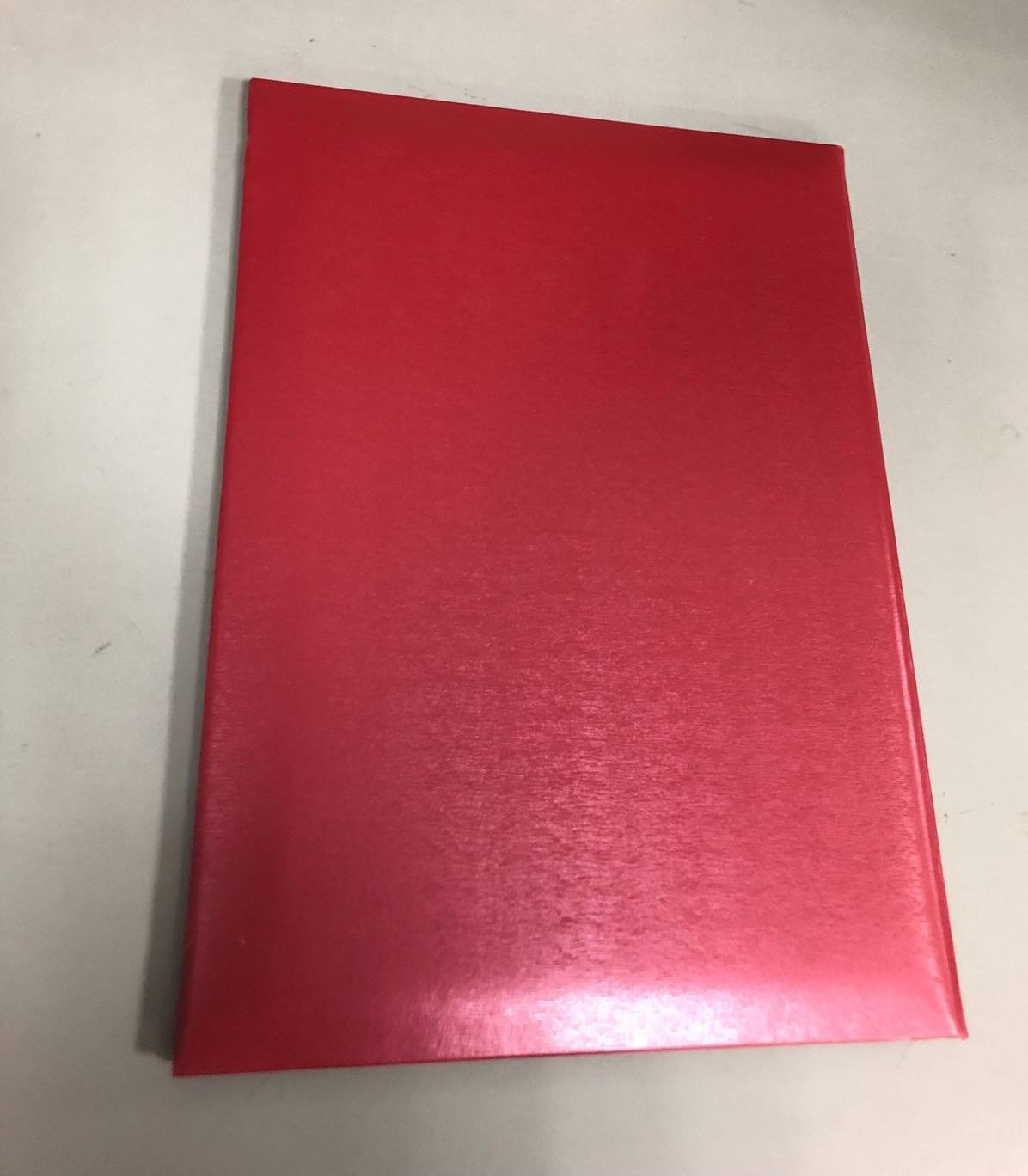 A4證書夾獎狀夾-紅色-厚版（萊妮紋）